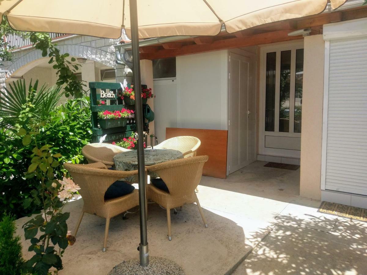 Lovely Apartment With Garden And Terrace 리예카 외부 사진
